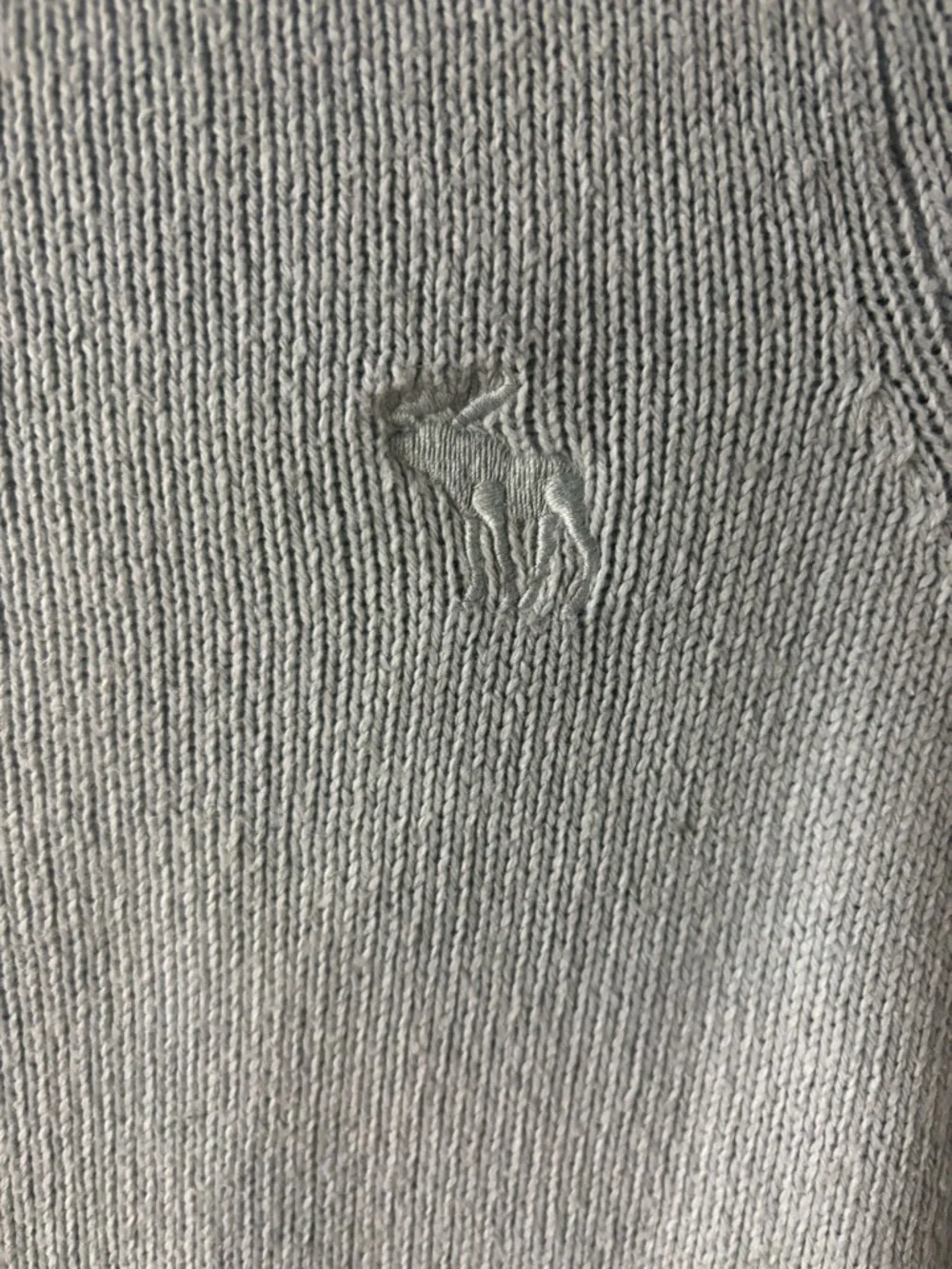 Abercrombie & Fitch Mint Crewneck Sweater - Women - Picture 2 of 4